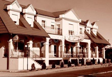 Hotel Chrobry Łęczyca Екстериор снимка