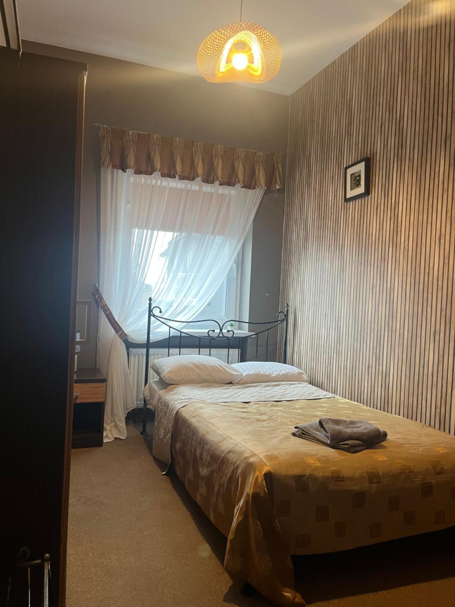 Hotel Chrobry Łęczyca Екстериор снимка