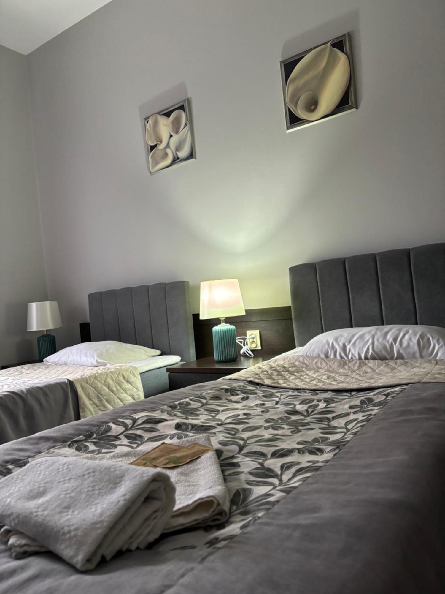 Hotel Chrobry Łęczyca Екстериор снимка